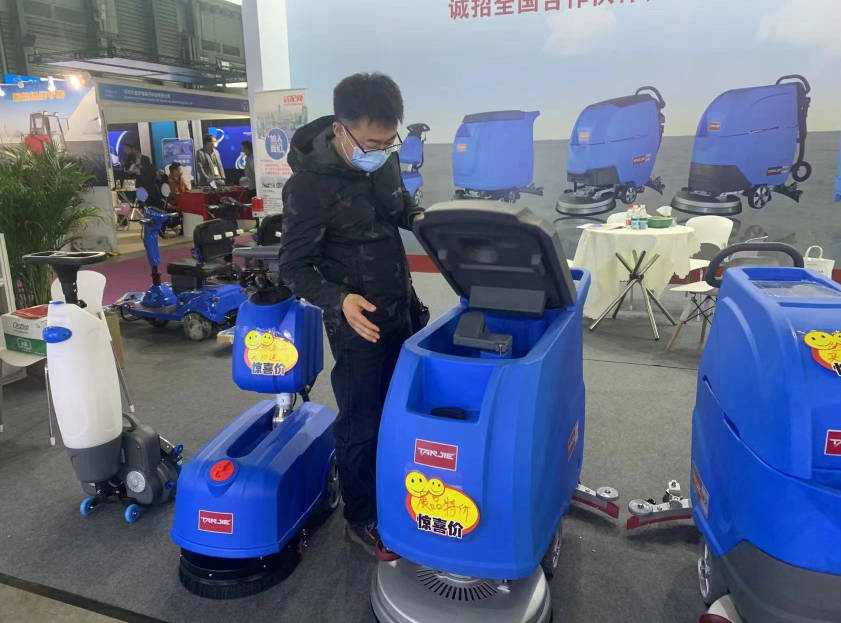 拉萨坦洁洗地机公司致力于电动洗地机的生产、销售和服务百家