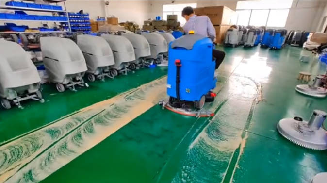 拉萨2023年还在用人工的物业保洁不妨试试洗地机吧
